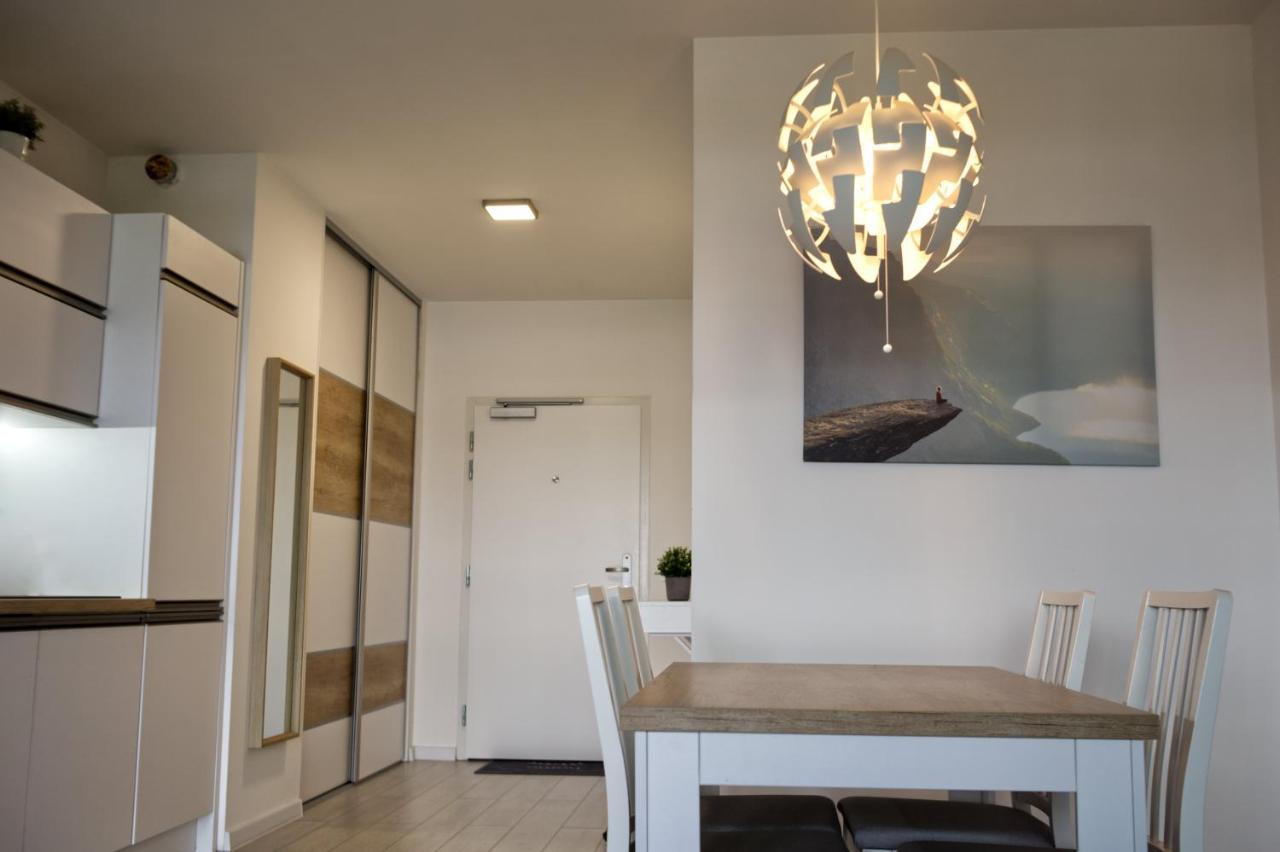New 1 Bdr, W/Private Parking Apartment Bratislava Exterior photo